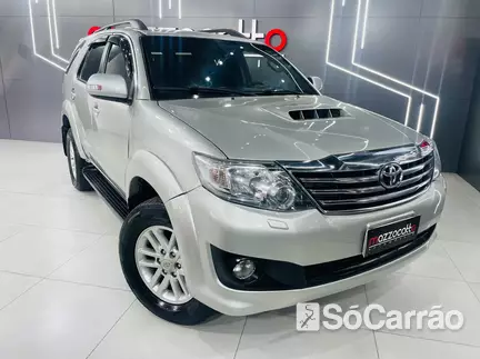 Toyota HILUX SW4 SRV 4X4 4.0 V6 AT na cor Prata em Joinville / SC - 6872726