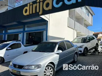 Chevrolet VECTRA CD 2.0 8V 110CV na cor Prata em Joinville / SC - 6778301