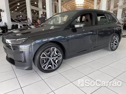 BMW IX XDRIVE 40 BEV 77 KWH na cor Cinza em Curitiba / PR - 6715162