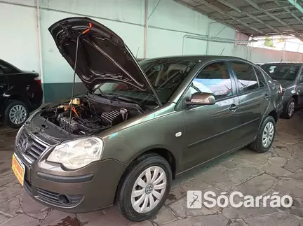 Volkswagen POLO SEDAN POLO SEDAN 1.6 MI 8V na cor Verde no Porto Alegre / RS - 6789707